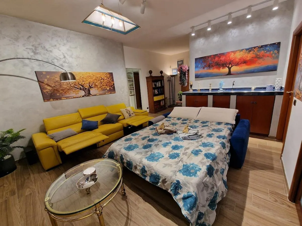 Roots Of Rome Apartment