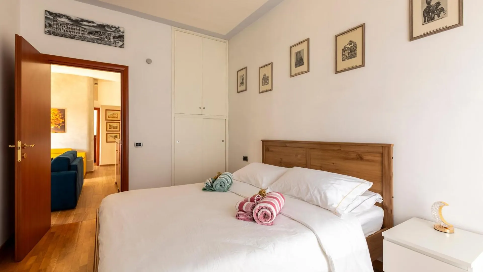 Roots Of Rome Apartment 0*,  Italy